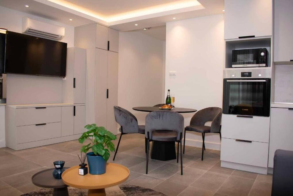 Luxury Cozy 2 Bdr Downtown Apt.3 Budapest Ngoại thất bức ảnh